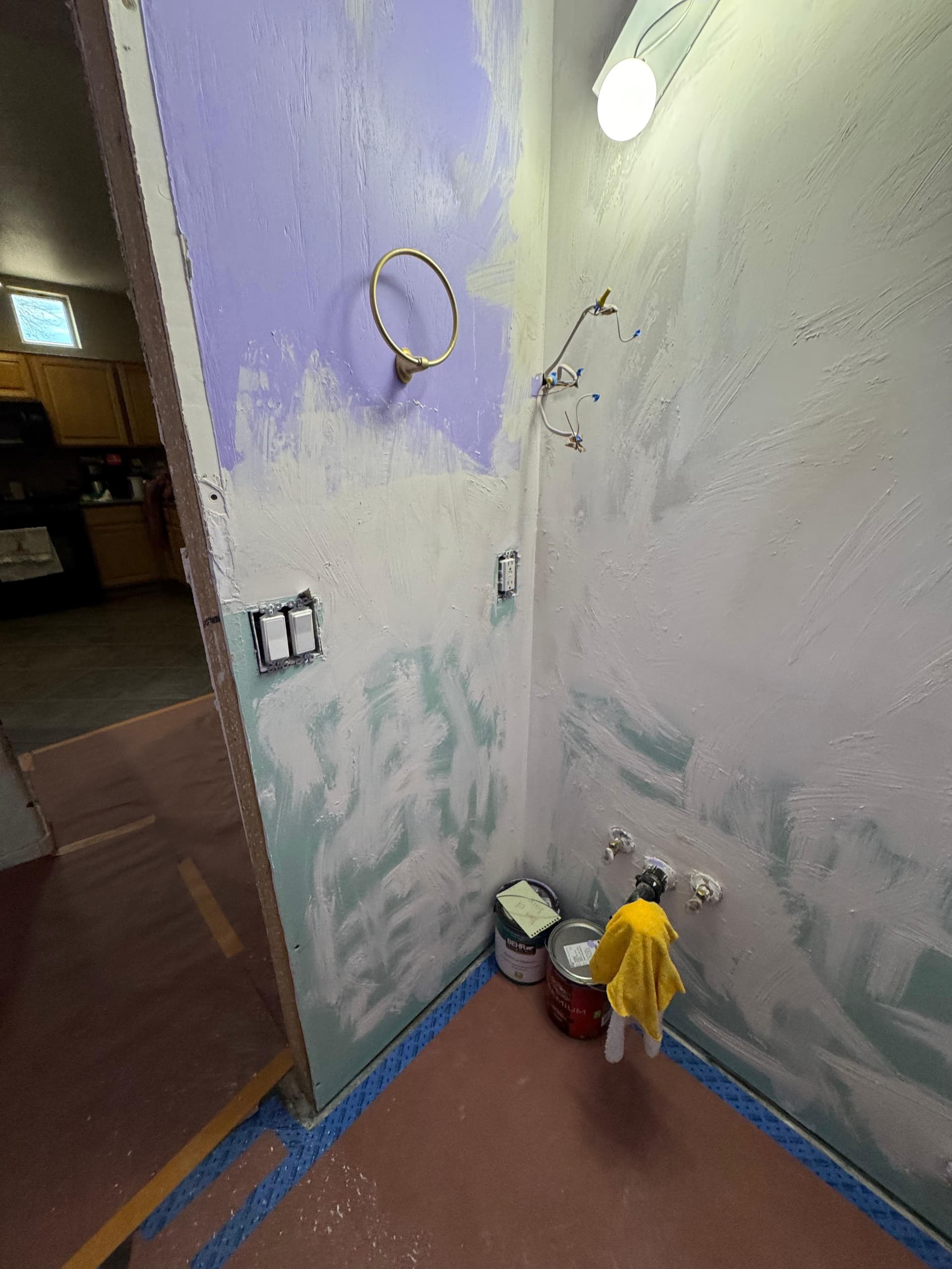 Gallery photos for Seamless Kitchen and Bathroom Makeover: Image #8