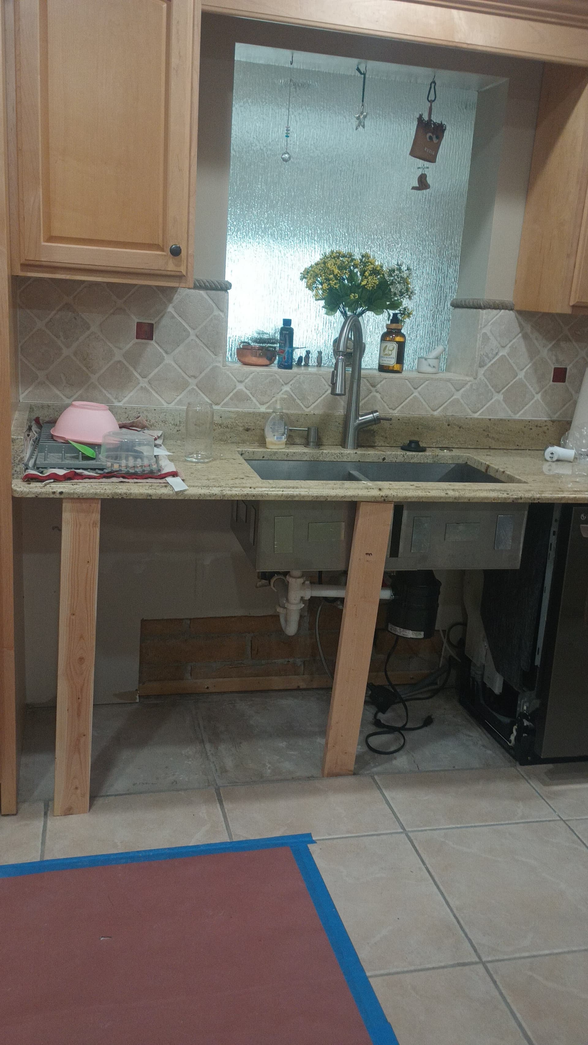 Gallery photos for Seamless Kitchen and Bathroom Makeover: Image #1