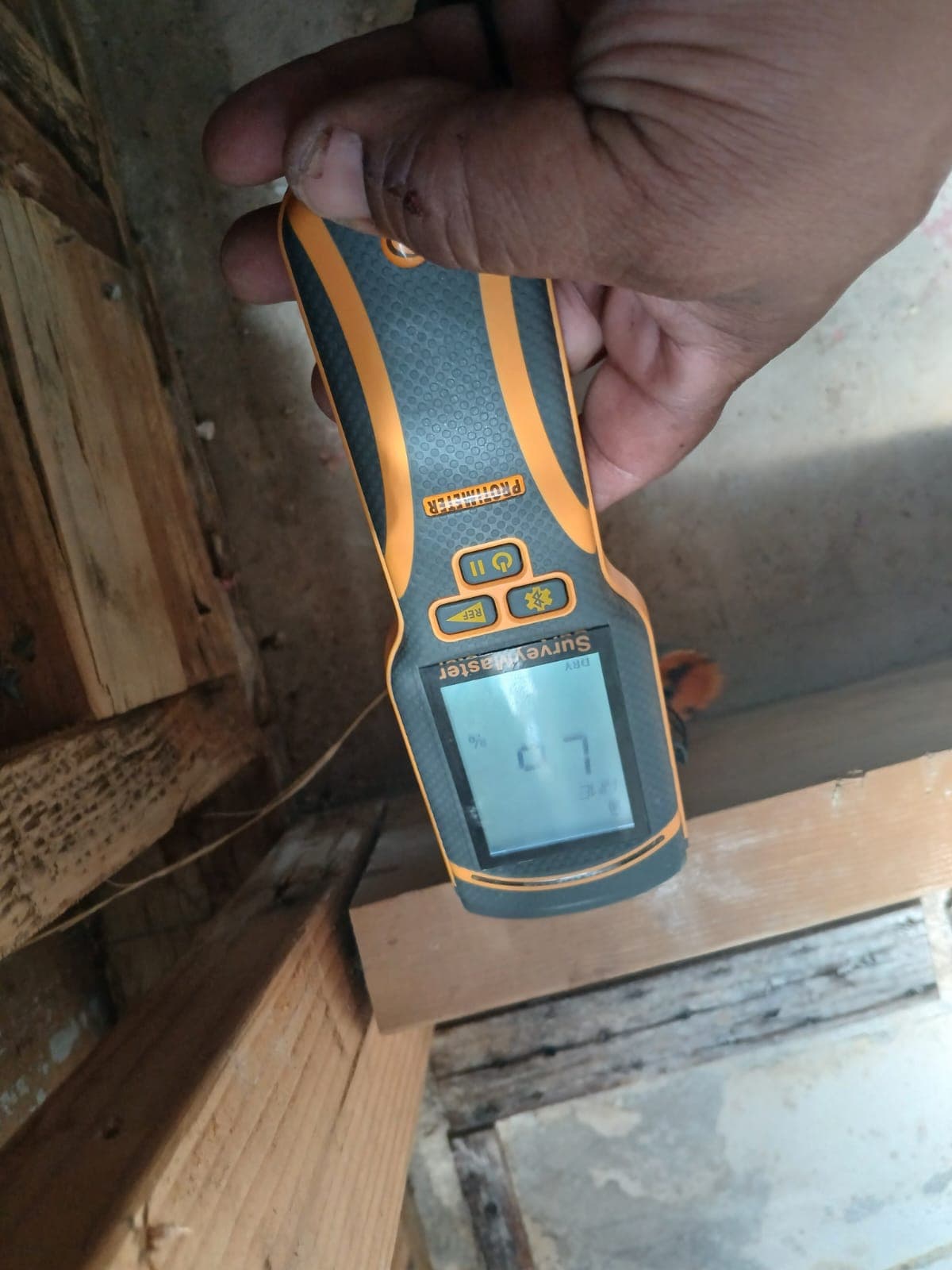 Gallery photos for Inside a Cat 3 Bathroom Flood Cleanup and Dryout: Image #2