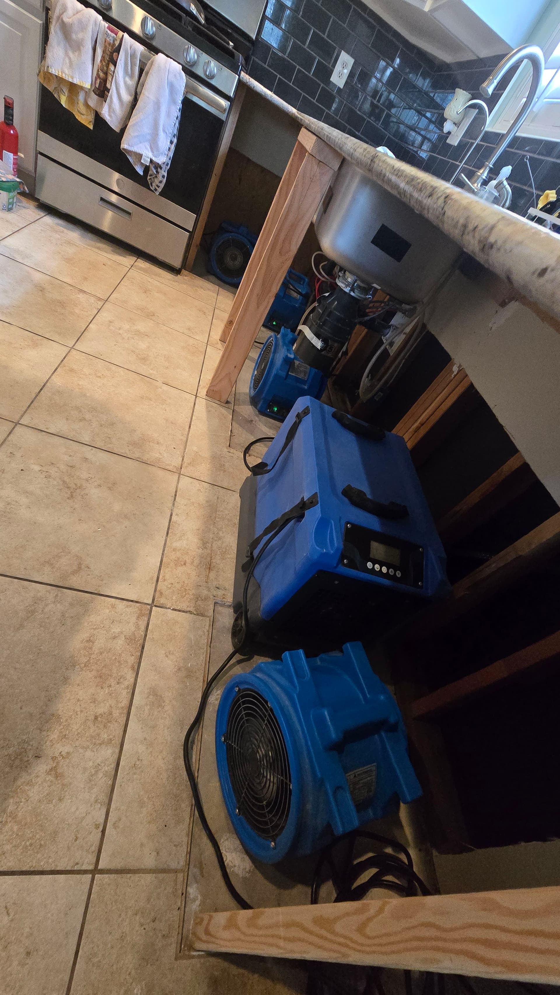 Gallery photos for Kitchen Flood Cleanup and Water Extraction Done Right: Image #2