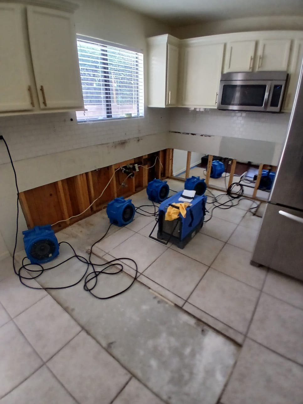 Gallery photos for Water Damage Restoration Done Right - From Flood to Dry: Image #8