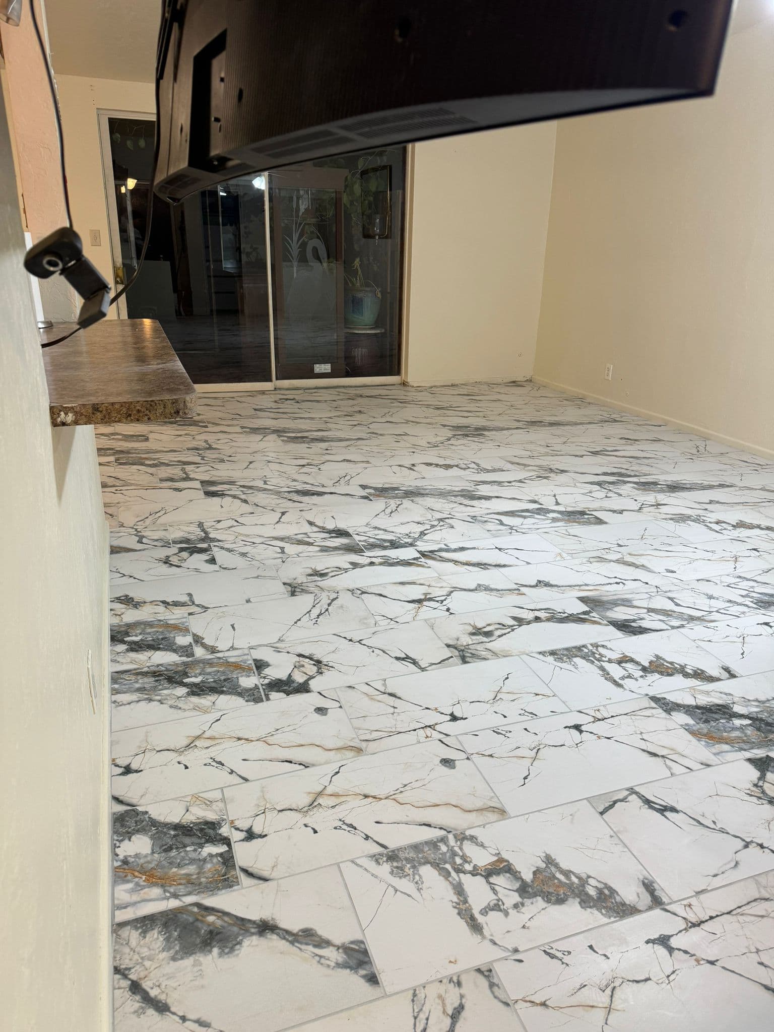 Gallery photos for Full Home Tile Demo and Marble-Look Floor Installation: Image #9