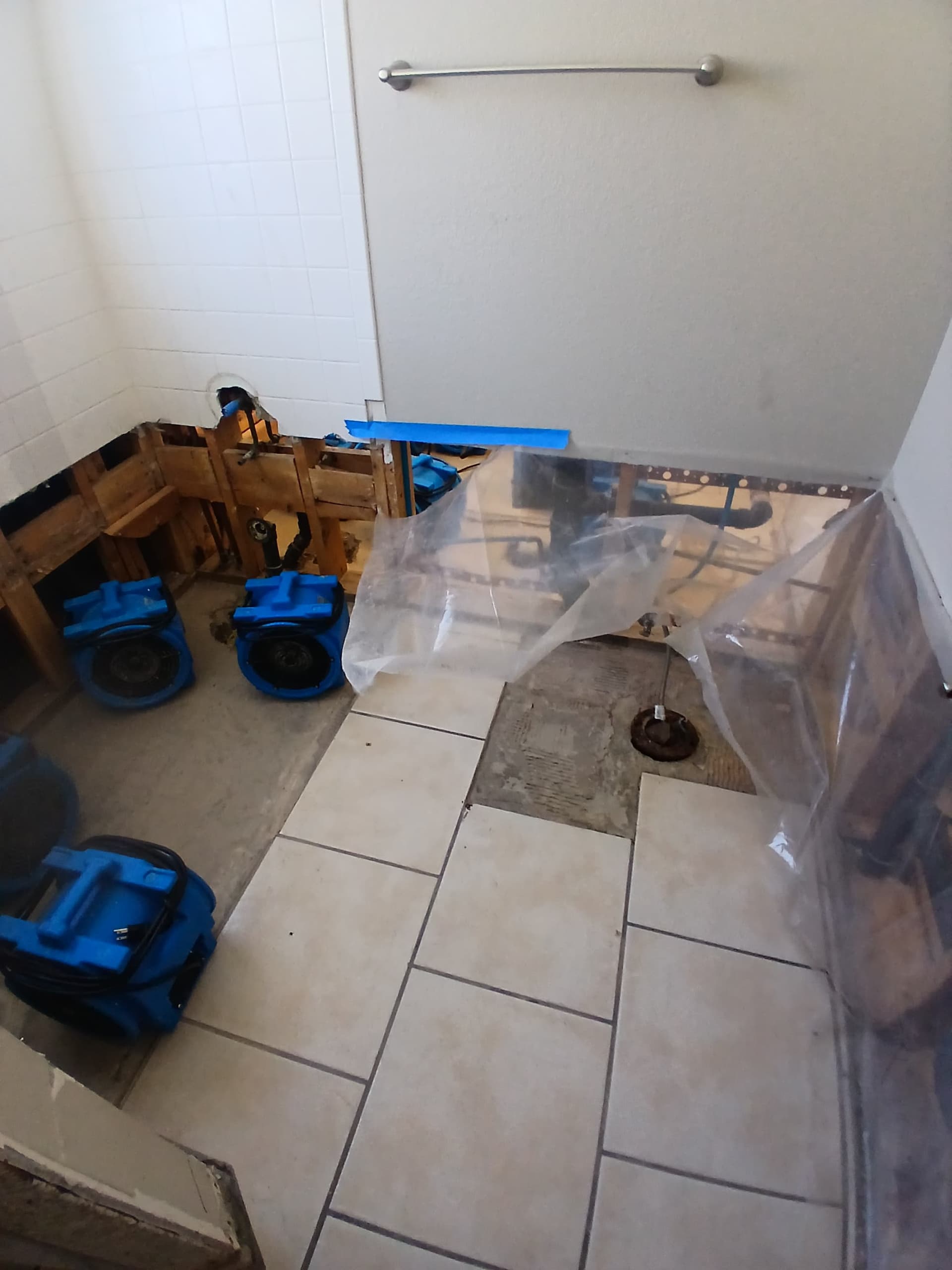 Gallery photos for Toilet Backup Flood Cleanup and Water Damage Restoration: Image #4