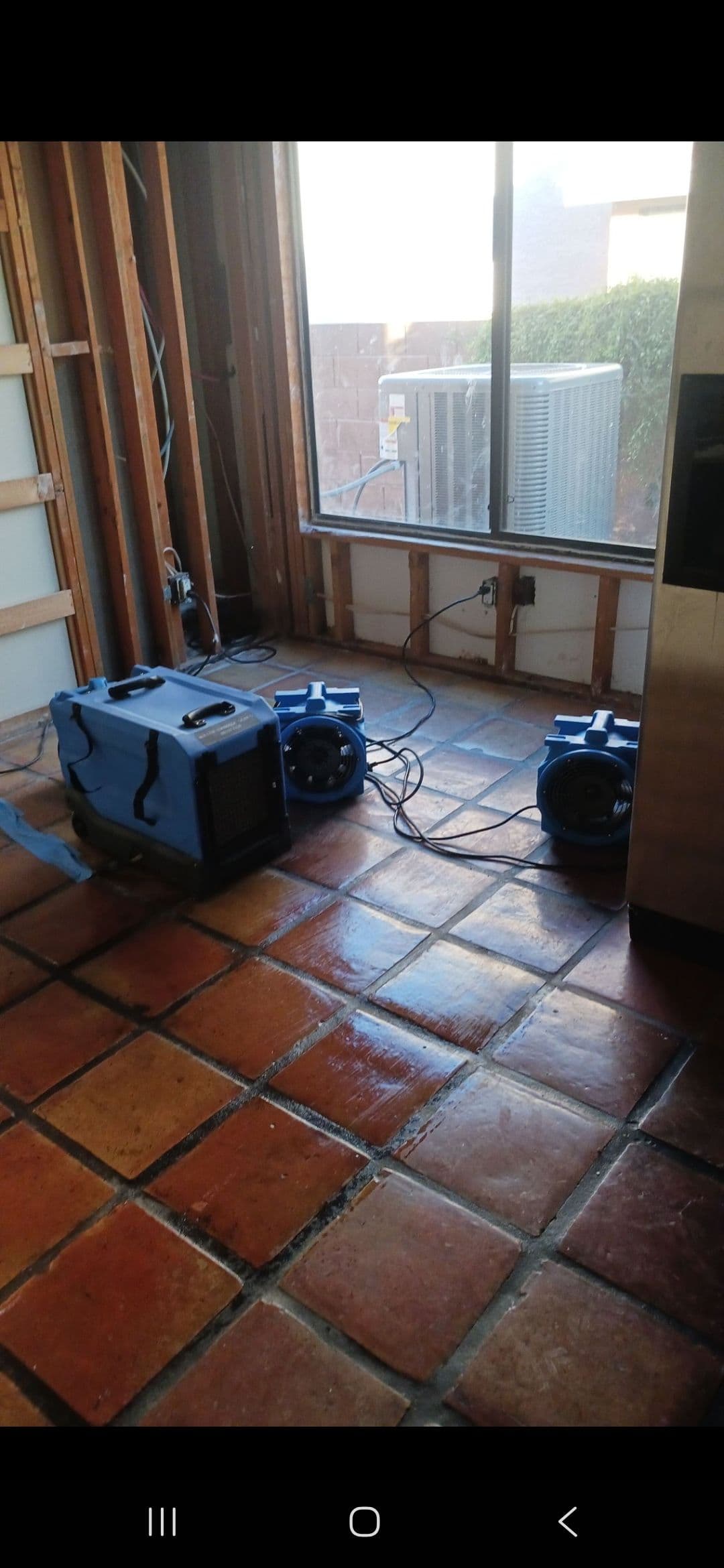 Gallery photos for Burst Pipe Water Damage Cleanup Done Right: Image #9