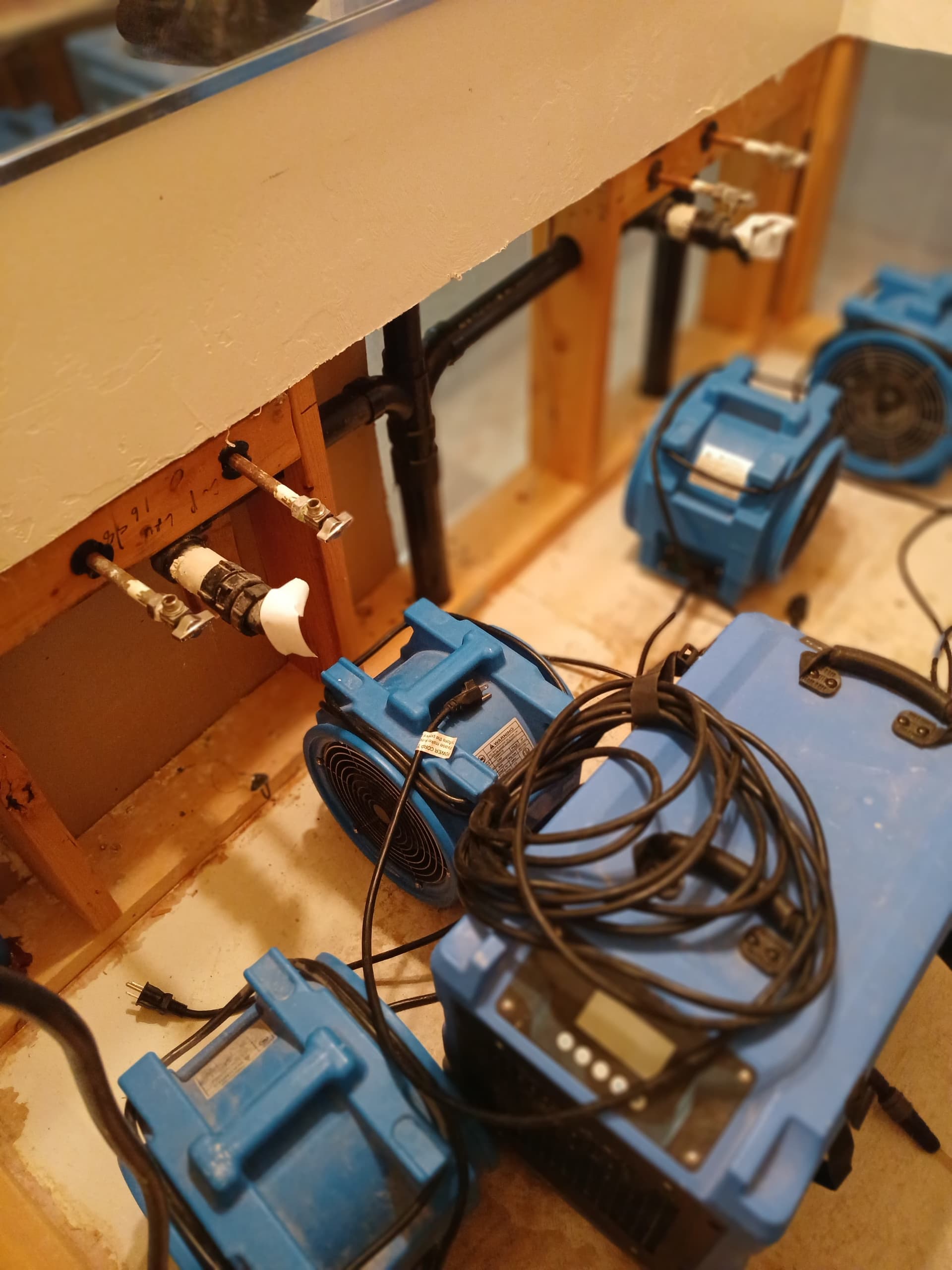 Gallery photos for Bathroom Backup Flood Cleanup Done Right: Image #6