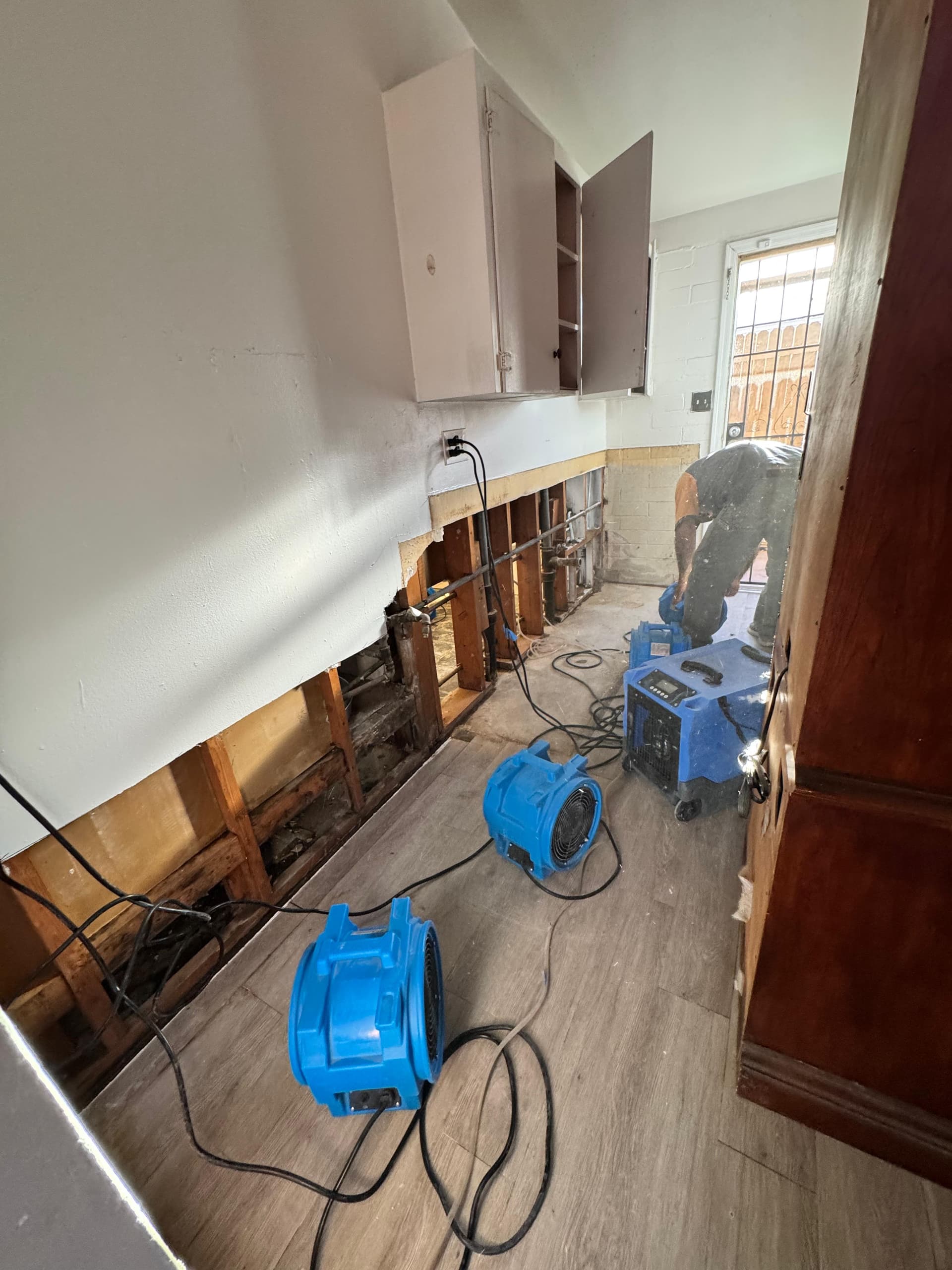 Gallery photos for Water Damage Extraction and Demo Done Right: Image #2