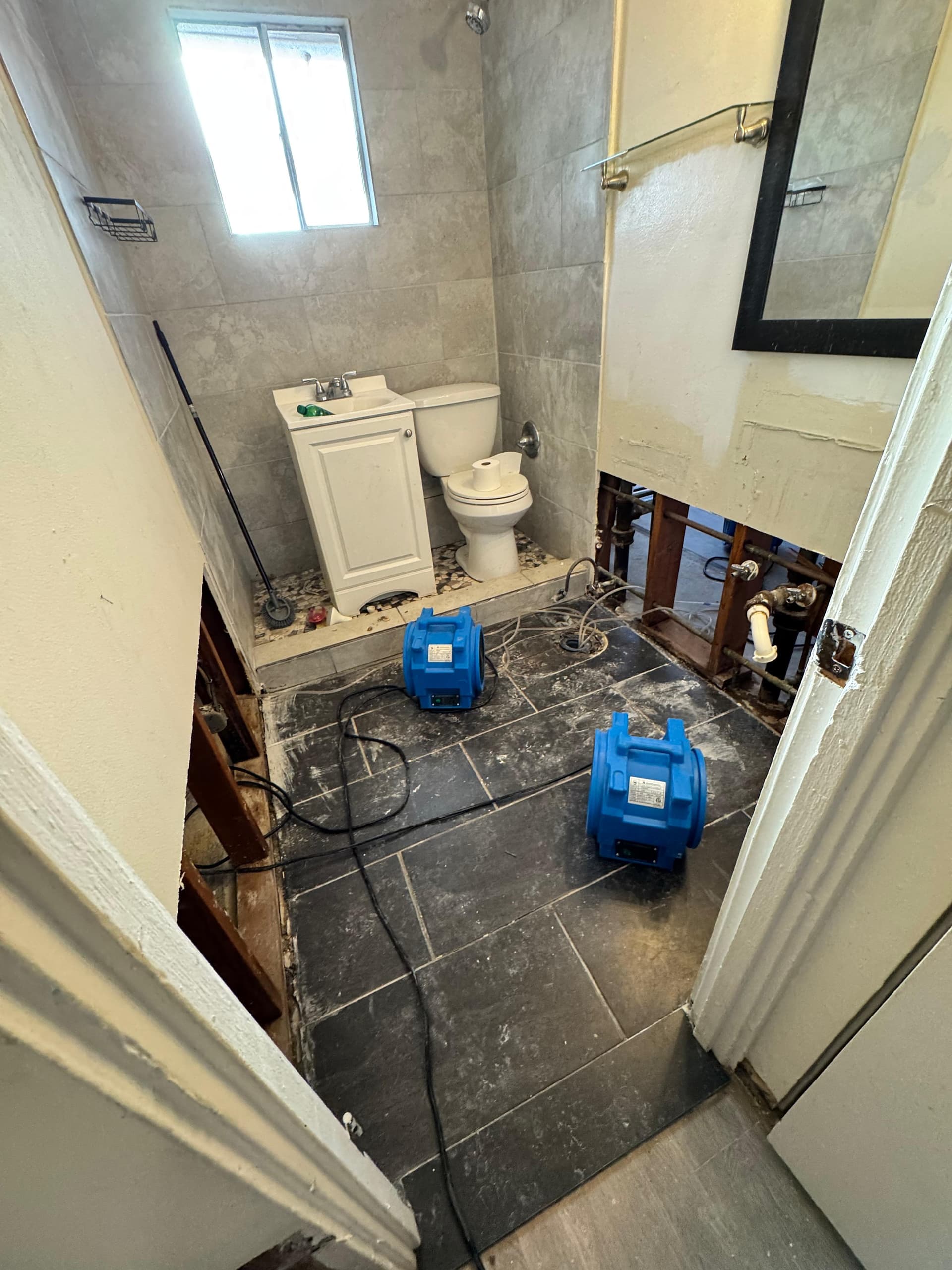 Gallery photos for Water Damage Extraction and Demo Done Right: Image #4